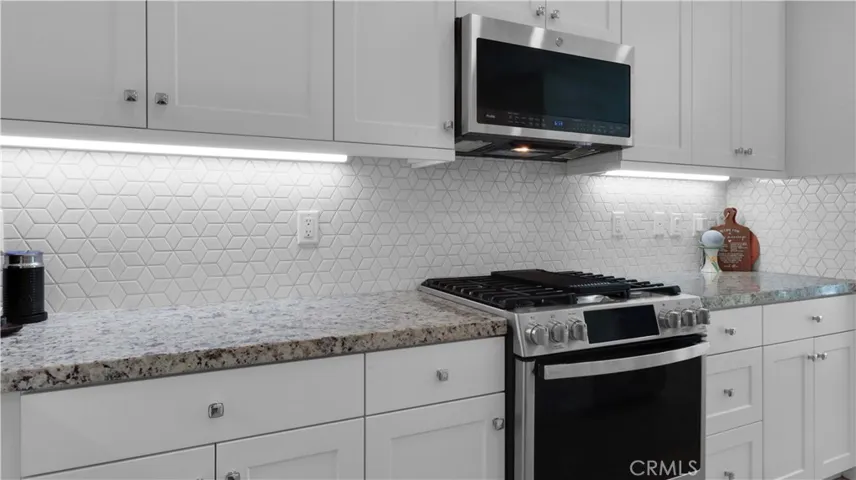 27410 Merlin, Valencia, California 91381 — photo 4