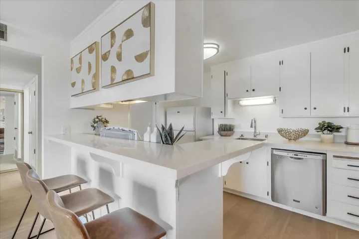 1458 Hudson Street 310, Redwood City, California 94061 — photo 4