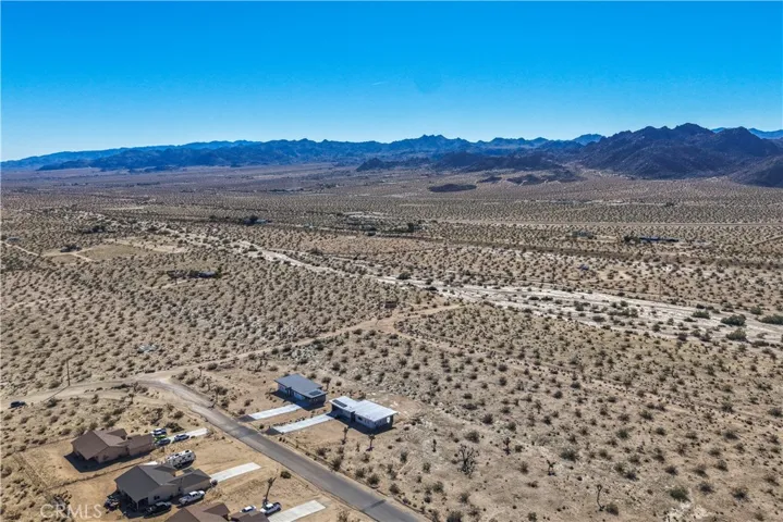 62439 Crestview Drive, Joshua Tree, California 92252 — photo 4