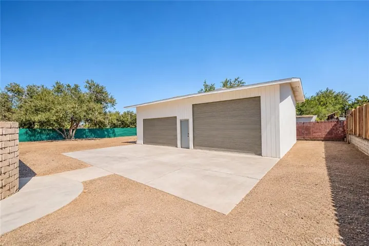 9221 Jacaranda, Hesperia, California 92345 — photo 5