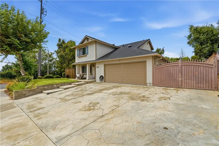 13945 Simshaw Avenue, Sylmar, California 91342 — photo 5