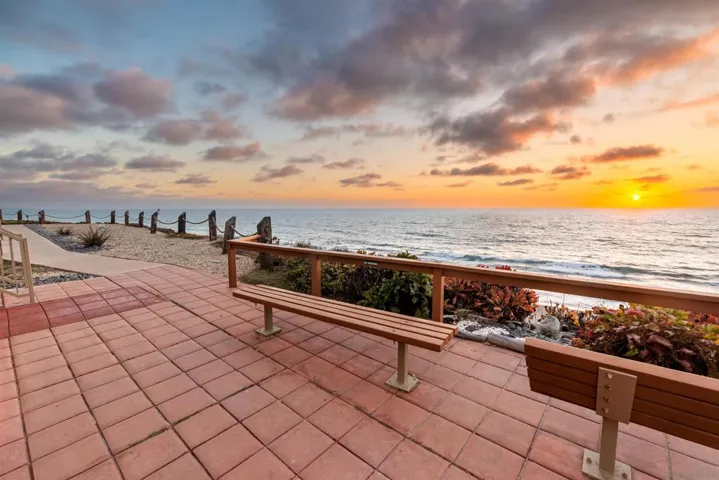 Bluff front benches to watch the sunset