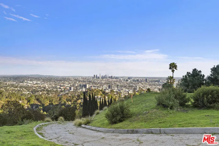 2666 Larmar Road, Los Angeles, California 90068 — photo 4