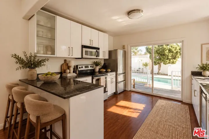 2060 High Tower Drive, Los Angeles, California 90068 — photo 5