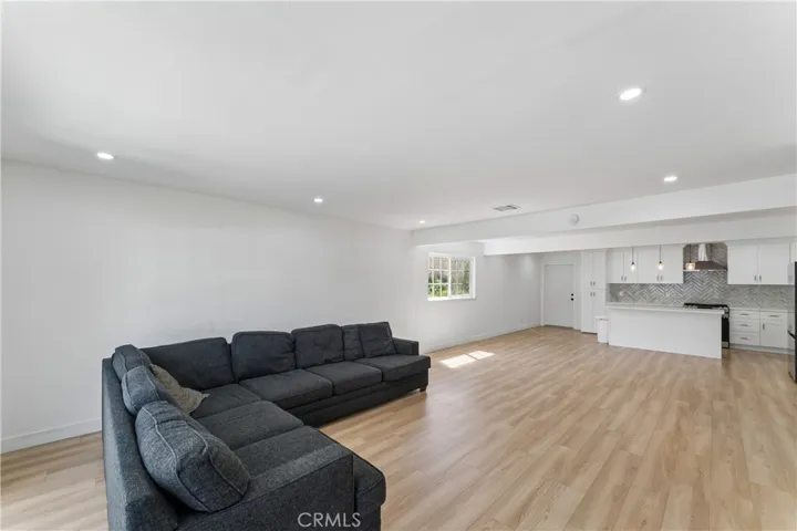 26410 Gimlet, Newhall, California 91321 — photo 5