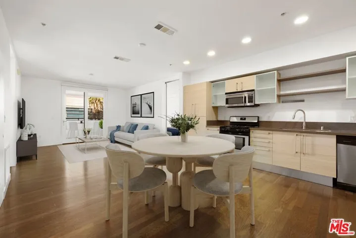 1234 Wilshire Boulevard 204, Los Angeles, California 90017 — photo 5