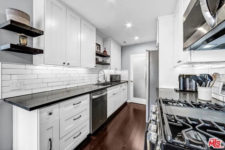 8490 Fountain Avenue 206, West Hollywood, California 90069 — photo 5