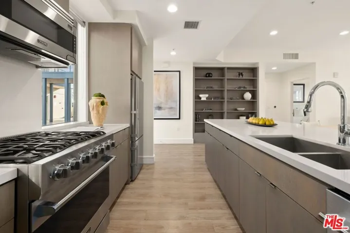 2300 Wilshire Blvd 202, Santa Monica, California 90403 — photo 5