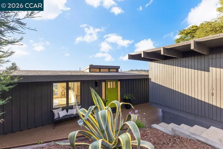 6401 Snake Road, Oakland, California 94611 — photo 5