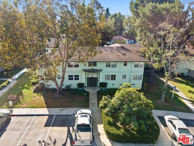 5829 Bowcroft Street 4, Los Angeles, California 90016 — photo 4