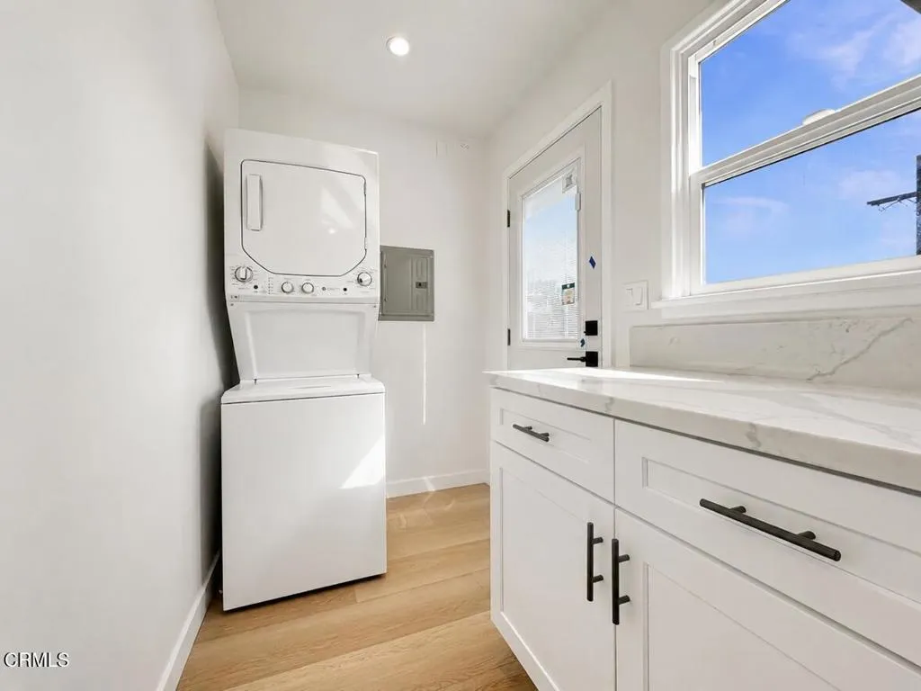 Market Street Laundry Room