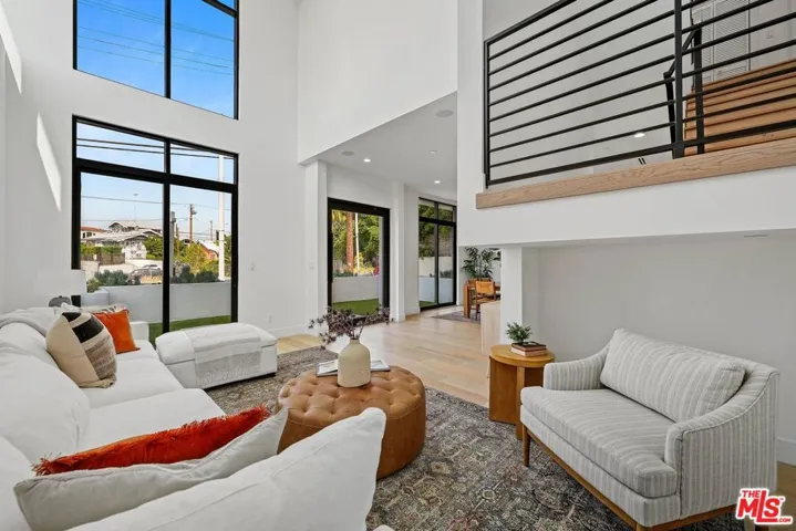 716 Lucile Avenue, Los Angeles, California 90026 — photo 4