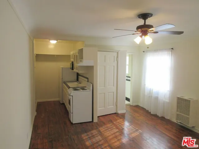 740 S Detroit Street 4, Los Angeles, California 90036 — photo 4