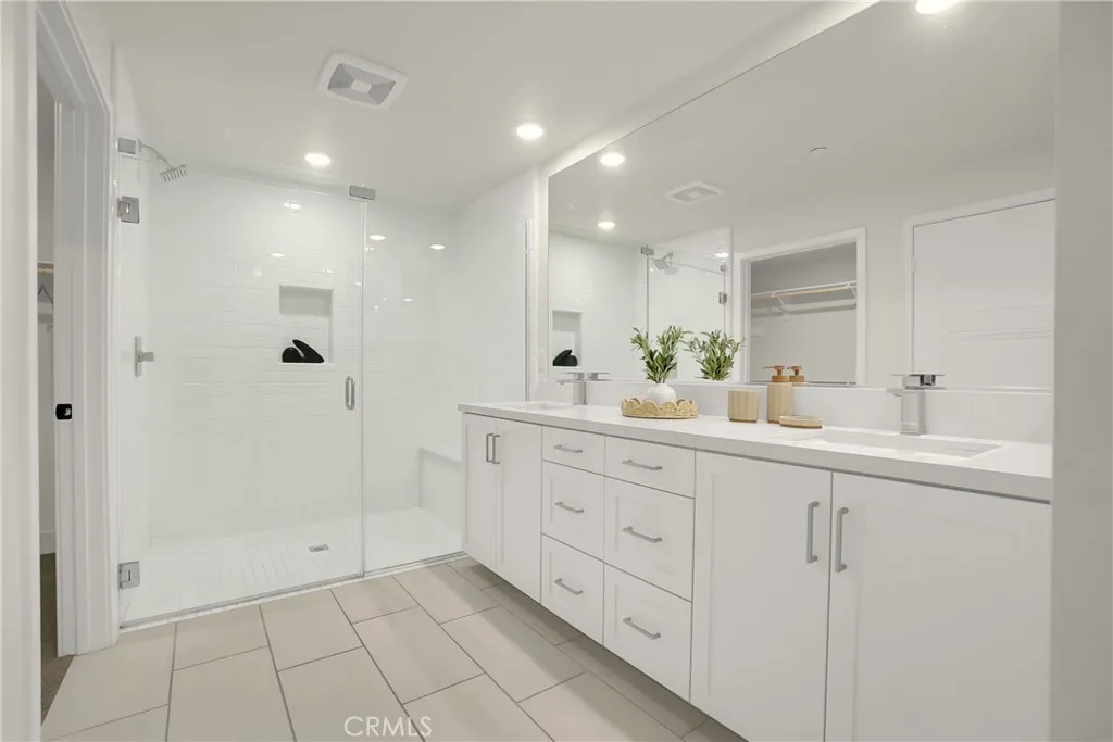 gallery-image 4