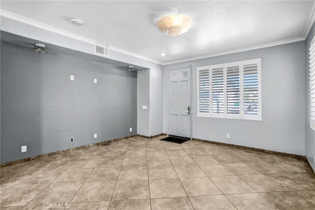 gallery-image 3