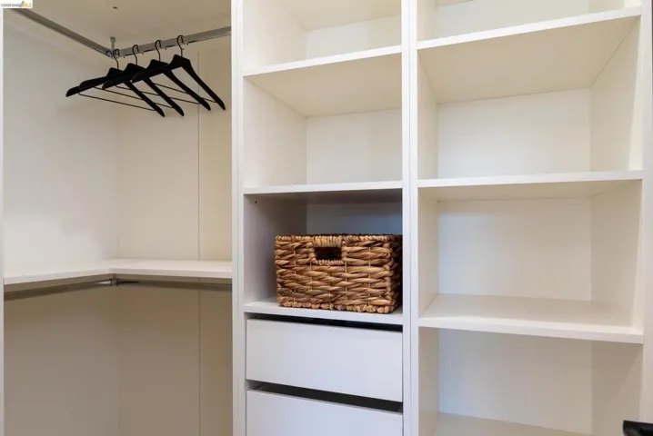 Custom Closets