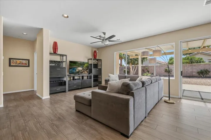 11-Family Room