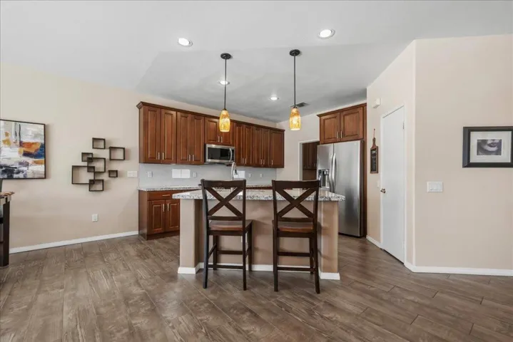 17-Kitchen with Bar Dining
