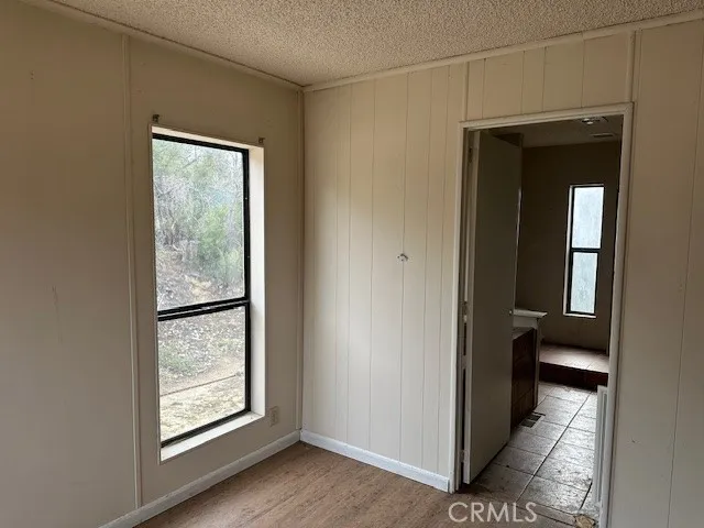 gallery-image 4