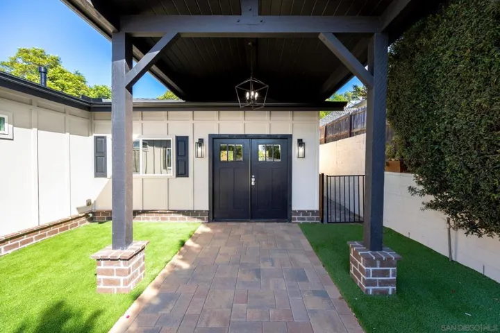 210 S Orange Ave, Fallbrook, California 92028 — photo 4