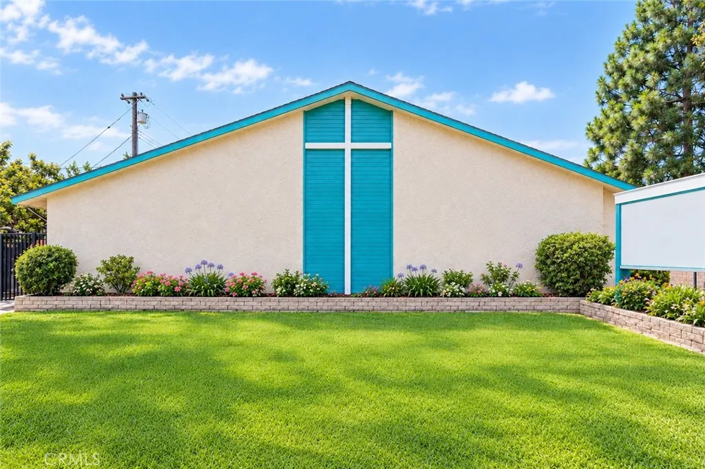 5722 Crescent