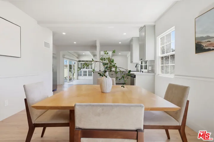 8230 Park Circle, Inglewood, California 90305 — photo 4