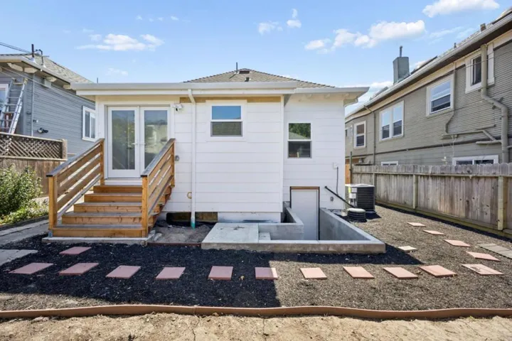 812814 54th Street, Oakland, California 94608 — photo 4