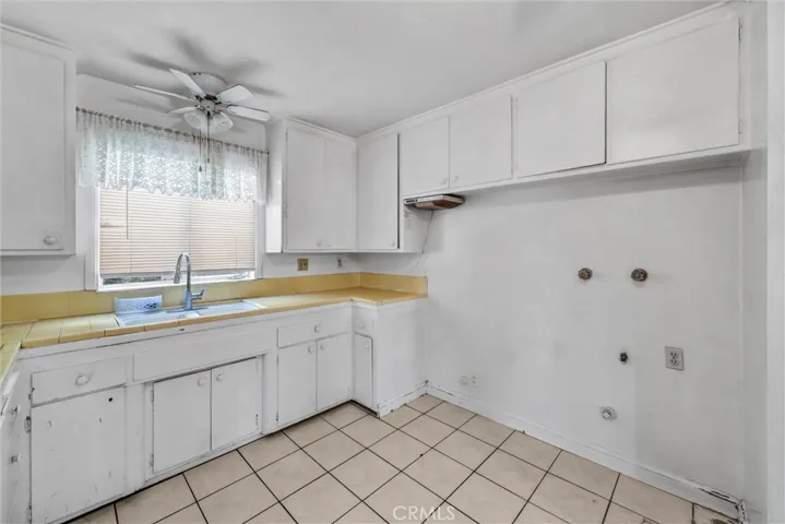 4409 Oakfield, Santa Ana, California 92703 — photo 5