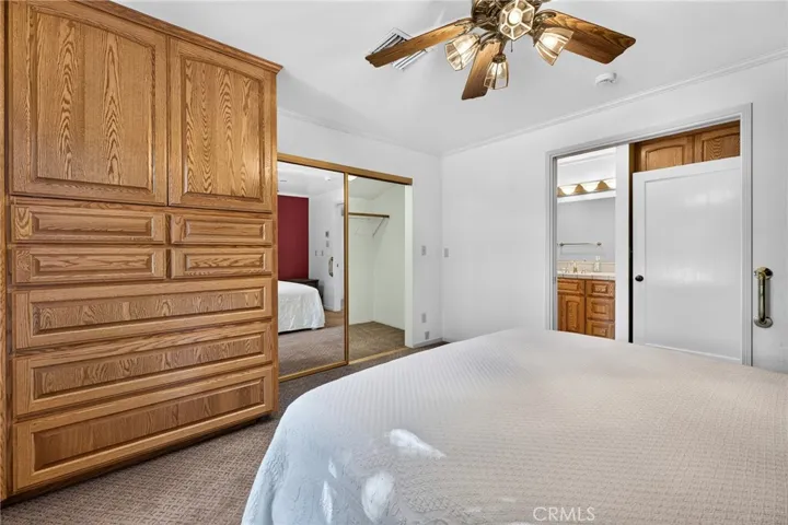Primary suite
