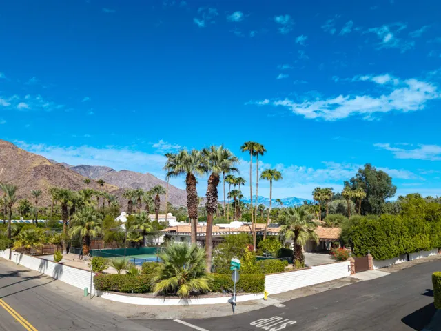 835 N Avenida Palmas, Palm Springs, California 92262 — photo 4
