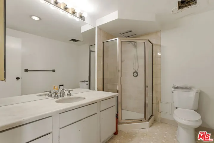 Bathroom primary