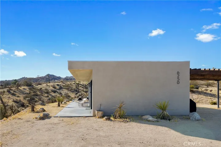 6250 Avalon, Yucca Valley, California 92284 — photo 5