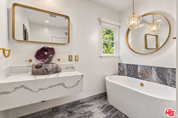 13016 Greenleaf Street, Studio City, California 91604 — photo 4