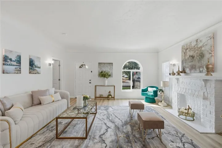 655 W 112th St, Los Angeles, California 90044 — photo 4