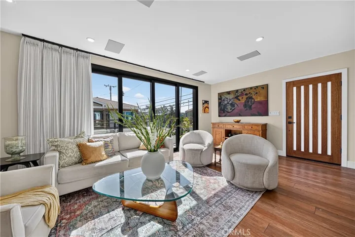 5725 E Ocean, Long Beach, California 90803 — photo 5