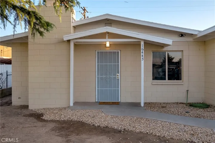 16445 Live Oak, Hesperia, California 92345 — photo 5