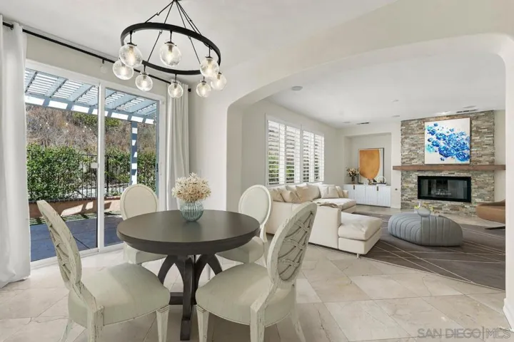 https://zimg.paragon.ice.com/ParagonImages/Property/PA/SDMLS/-536309/12/120/90/566eee99dd1fec24fd1f81ae9d519577/3/666d952eb7c42b7a780bd34f00a4de42/-536309-4f12d0de-d21d-47a4-8039-5b0fce85b7f1.JPG