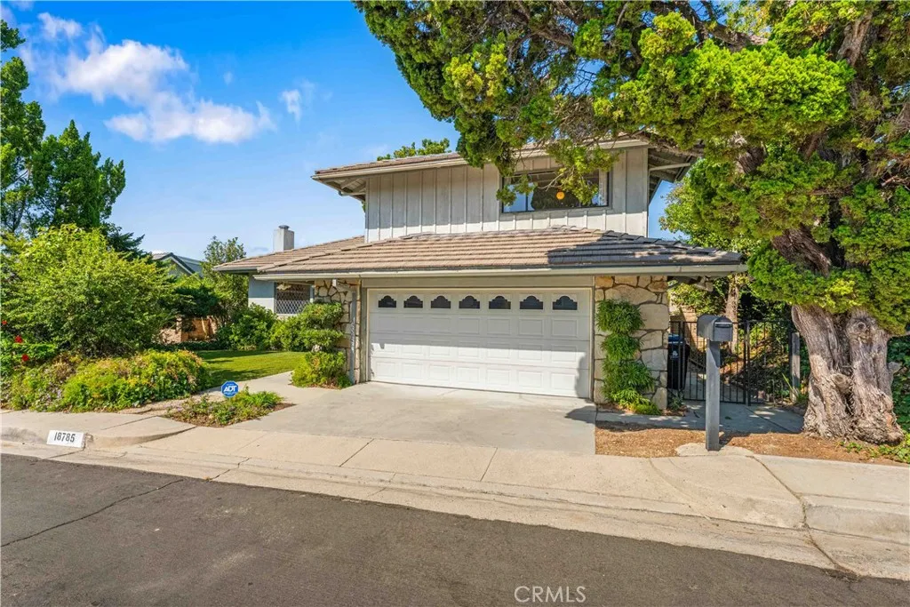 This lovely Porter Ranch could be yours!