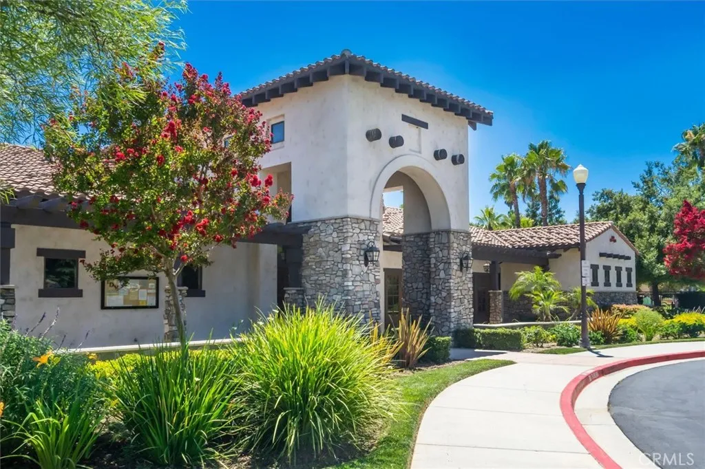 Enjoy the Tesoro de Valle Community Amenities