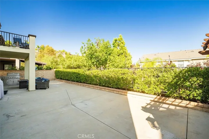 Low-Maintenance Backyard with Covered Patio, Perfect for Relaxing & Entertaining