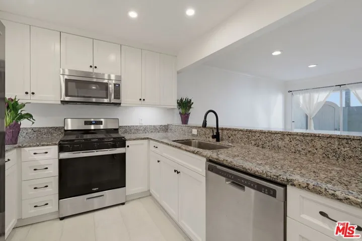 3605 E Anaheim Street 311, Long Beach, California 90804 — photo 4
