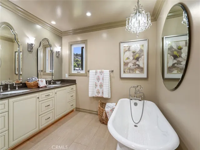 Master  Bath