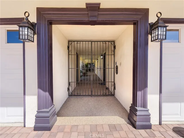 Private Gated Entry