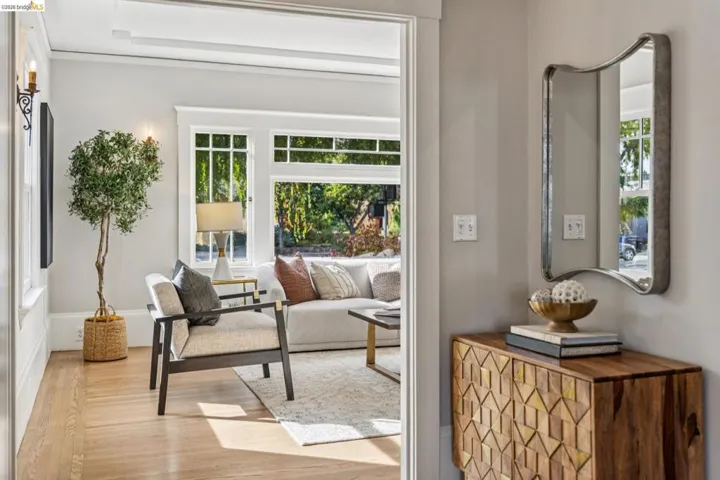 5552 Broadway, Oakland, California 94618 — photo 4