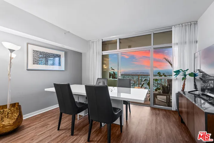 13700 Marina Pointe Drive 1520, Marina Del Rey, California 90292 — photo 5