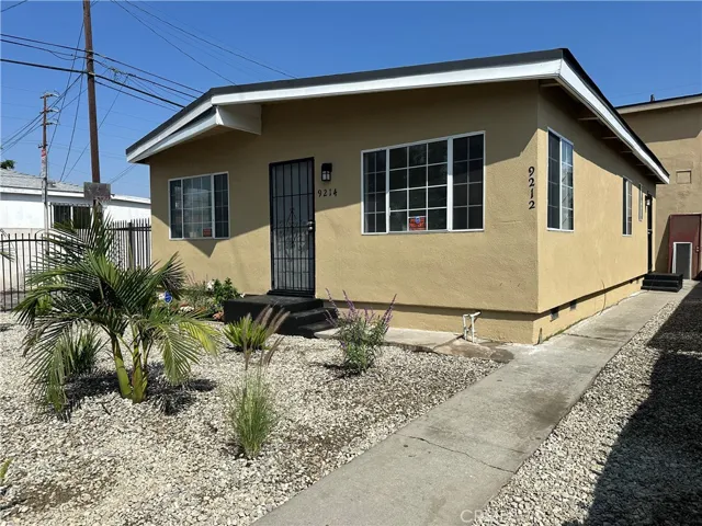 9214 Pace, Los Angeles, California 90002 — photo 4