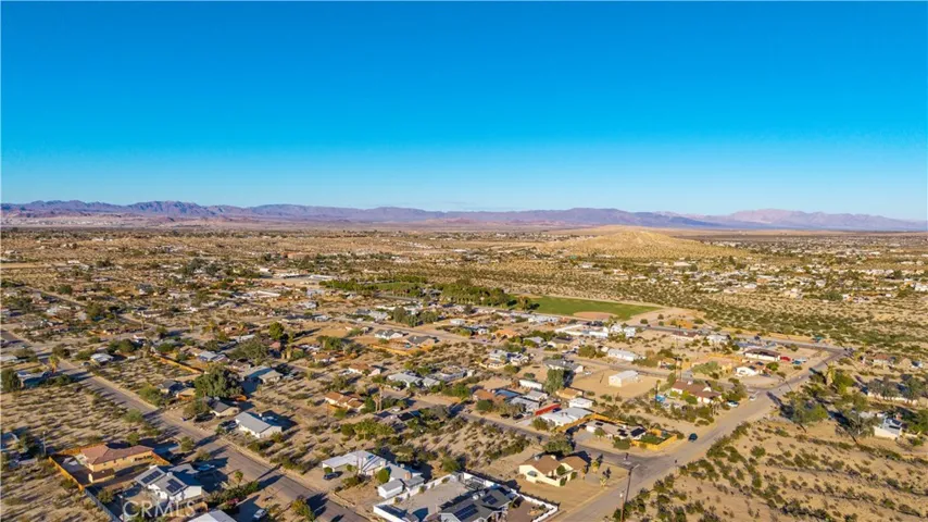 7062 Estrella Avenue, 29 Palms, California 92277 — photo 4