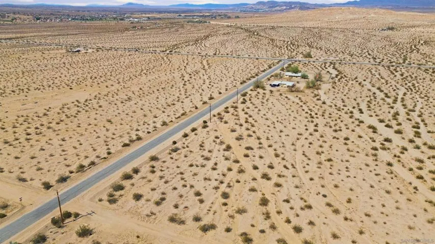 0 Wilshire Ave, 29 Palms, California 92277 — photo 4