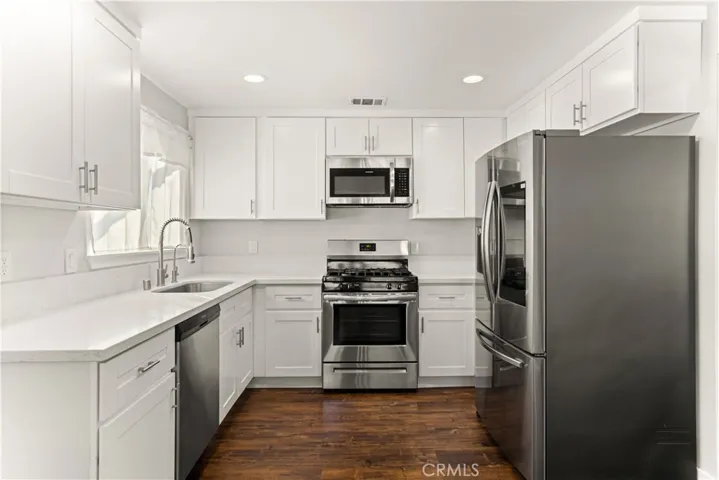 1617 N Gordon Court, Pomona, California 91768 — photo 4