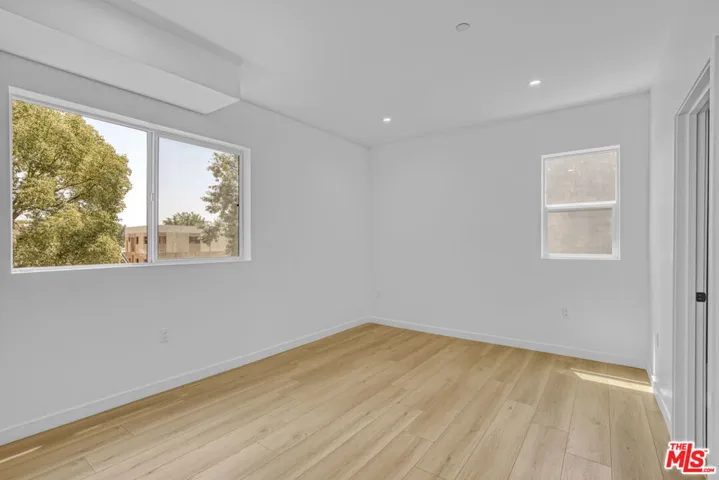 10826 Hesby Street, North Hollywood, California 91601 — photo 4